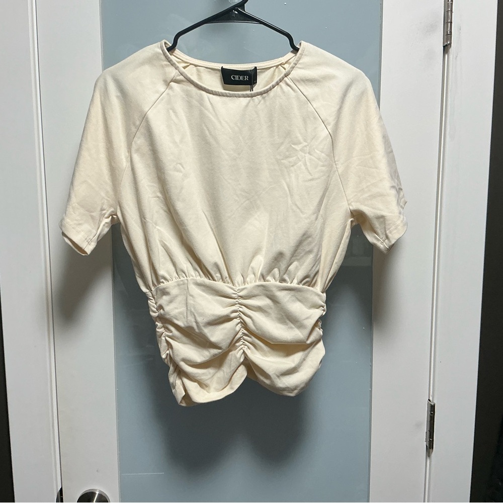 Cider Cotton-Blend Round Neck Ruched Waist Short Sleeve Tee in Cream